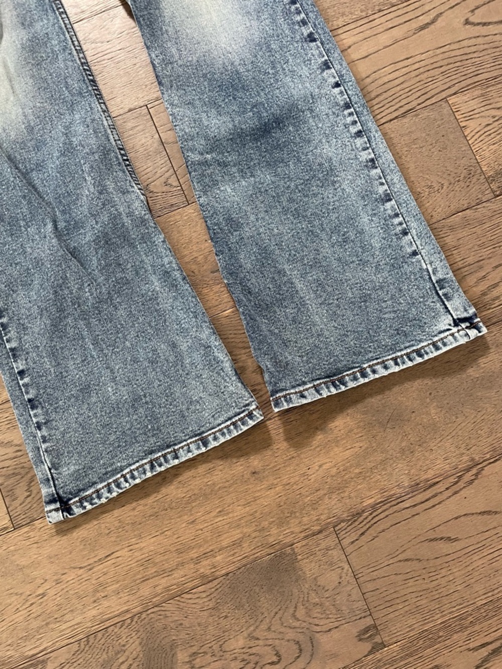 REVICE Distressed Bootcut Jeans - Picture 9 of 11
